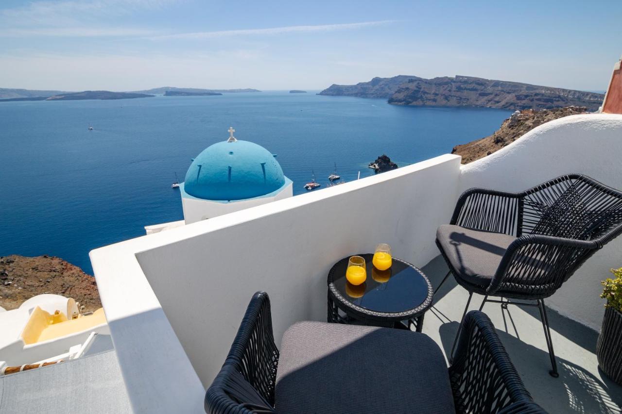 Luxus Vip Suites Oia  Exterior photo