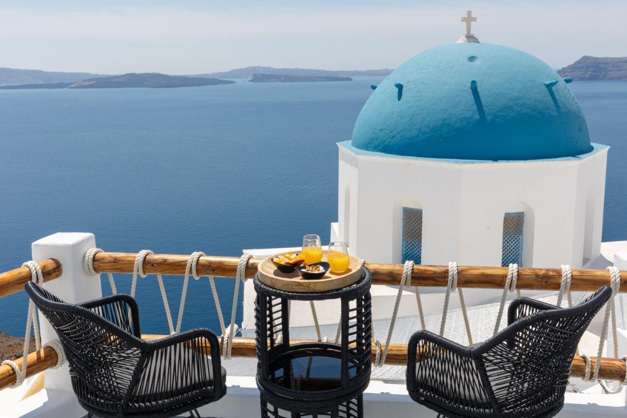Luxus Vip Suites Oia  Exterior photo