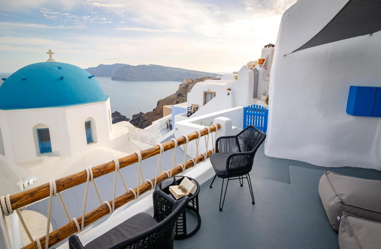 Luxus Vip Suites Oia  Exterior photo
