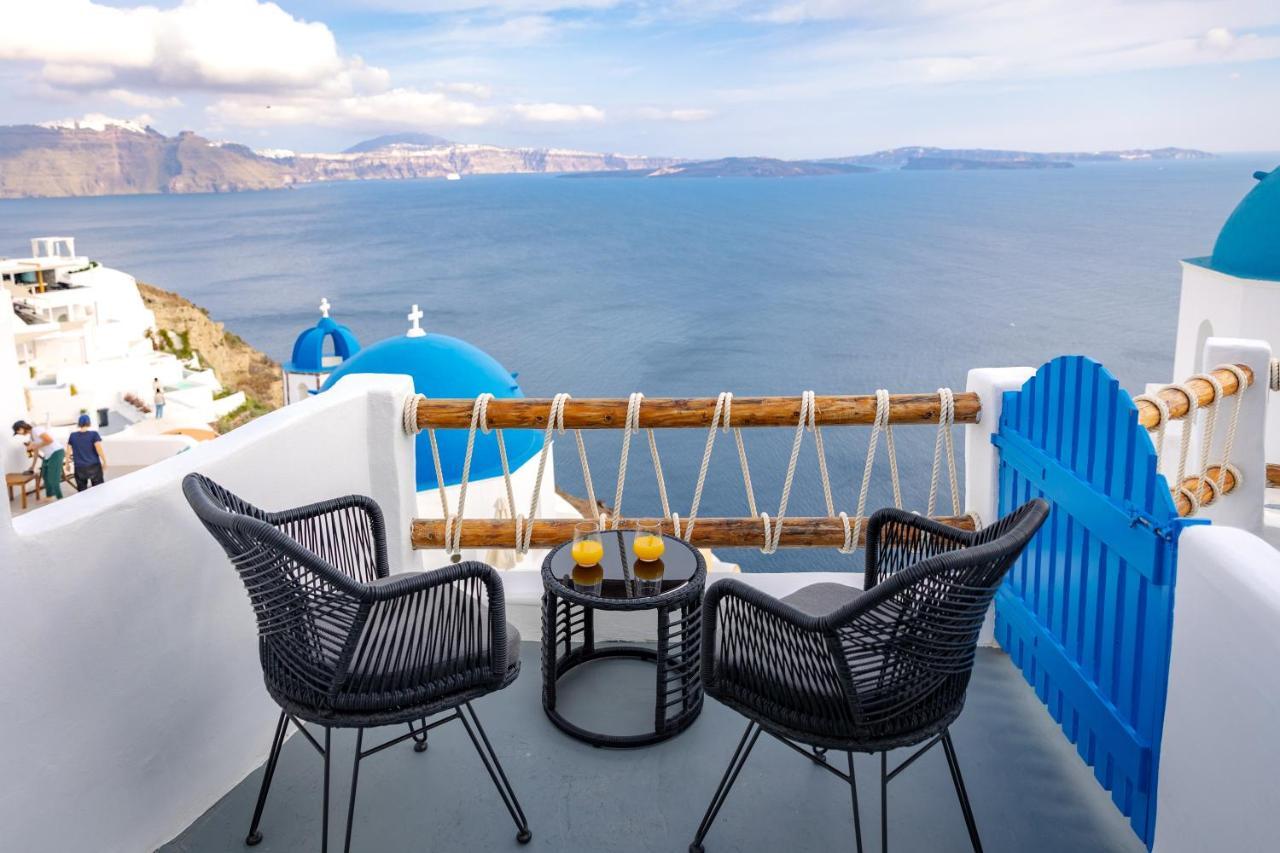 Luxus Vip Suites Oia  Exterior photo