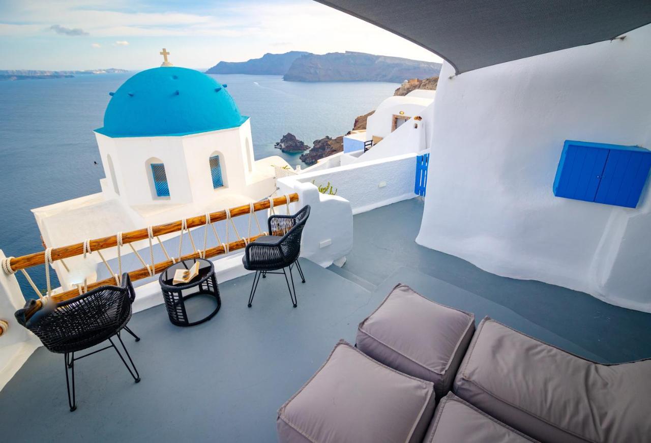 Luxus Vip Suites Oia  Exterior photo