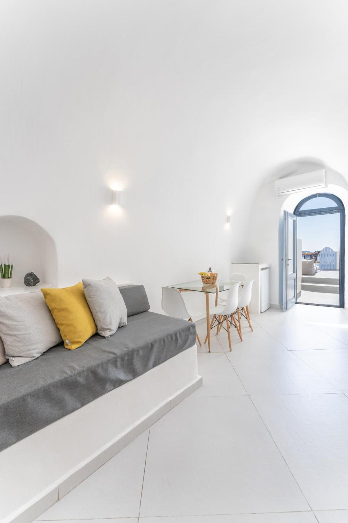 Luxus Vip Suites Oia  Exterior photo