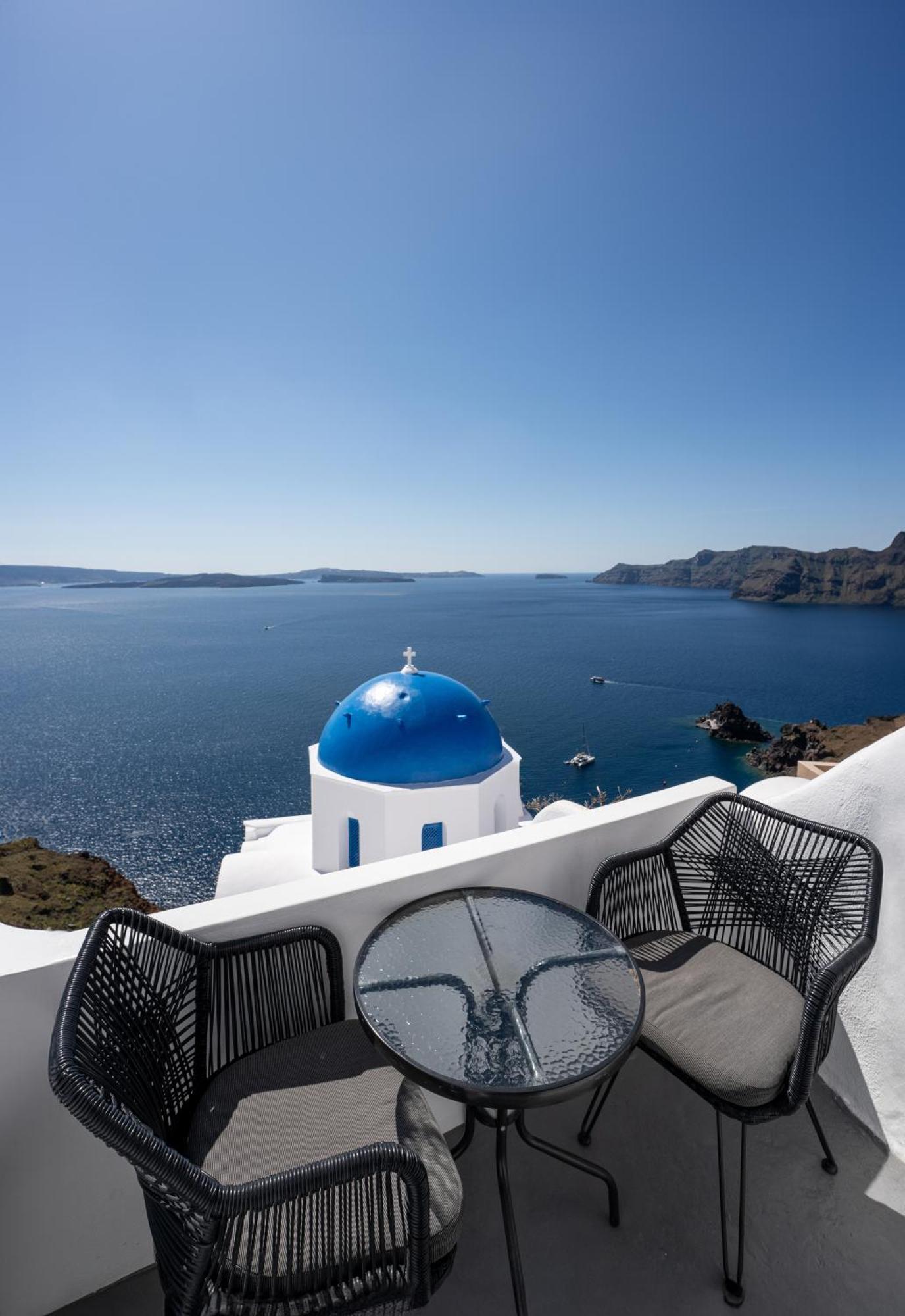 Luxus Vip Suites Oia  Exterior photo